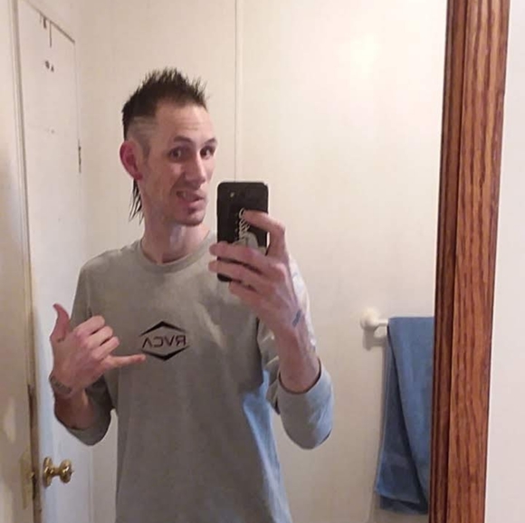 Meet your Posher, Cody - Picture 2 of 2